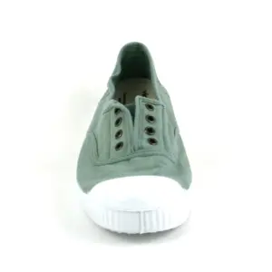 Victoria 6623 - Zapatilla de lona sin cordón y punta recta de goma en verde